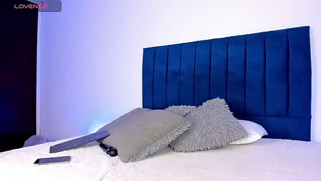 Iam brittanyjhons online show from December 2025 12:18:02 AM