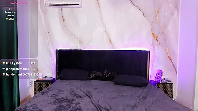 CutiePie69   online show from March 2025 02:47:01 AM