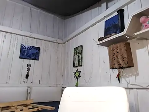 Fellyna online show from November 2025 03:19:02 PM