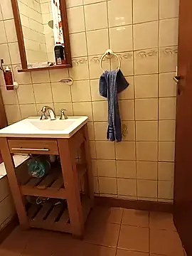 omeriz online show from February 2025 10:14:02 PM