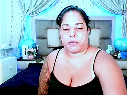 Snapshot of indiantopaz694u chatting on October 2025 04:19:02 AM indiantopaz694u online show from October 2025 04:19:02 AM