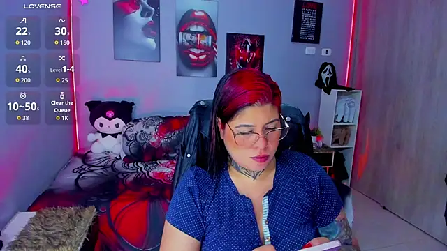 Veronika metal online show from October 2025 04:36:01 AM