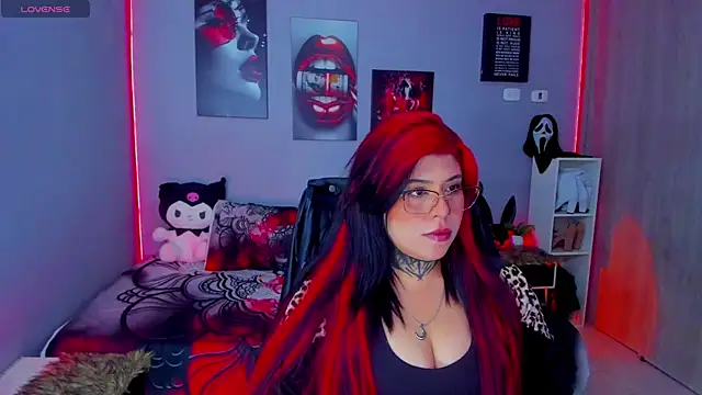 Veronika metal online show from December 2025 04:05:01 PM