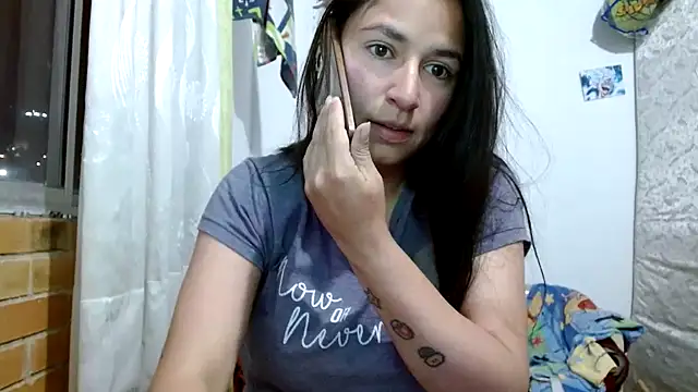 Escarcha-blue online show from November 2025 11:27:02 PM