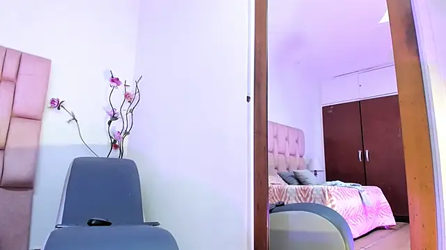 Snapshot of kamii_arias chatting on February 2026 12:04:02 PM kamii arias online show from February 2026 12:04:02 PM