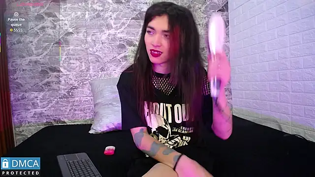 MaeveKuro online show from October 2025 03:12:02 AM