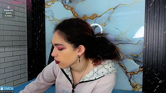 MaeveKuro online show from December 2025 03:03:02 AM