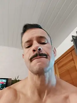 Snapshot of juniortche1313 chatting on December 2025 02:01:01 PM juniortche1313 online show from December 2025 02:01:01 PM