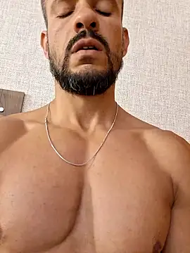 Snapshot of juniortche1313 chatting on February 2026 09:56:02 PM juniortche1313 online show from February 2026 09:56:02 PM