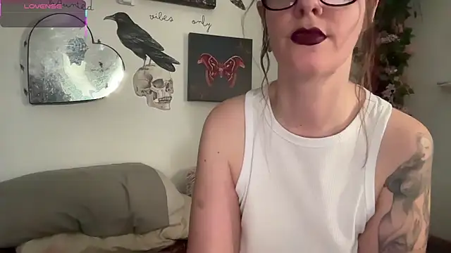 Snapshot of mothh1 chatting on March 2026 01:59:01 PM mothh1 online show from March 2026 01:59:01 PM