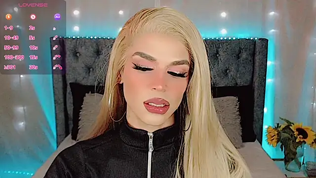 Dalila moan online show from March 2025 10:15:02 PM