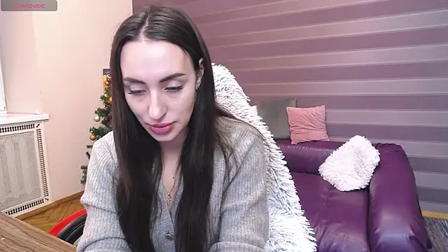 JenniferStone online show from December 2025 08:11:01 AM