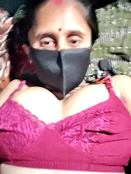 Snapshot of Divya_Chandok chatting on February 2026 03:38:01 PM Divya Chandok online show from February 2026 03:38:01 PM