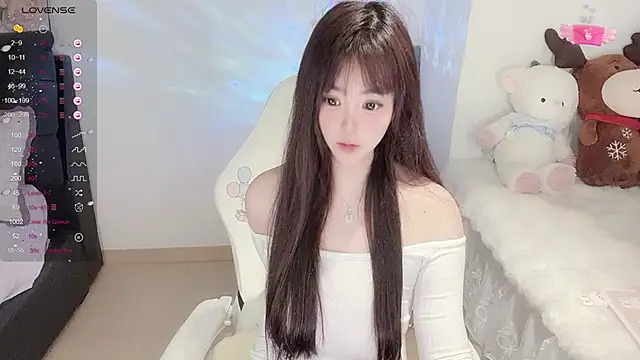 Milla-z online show from October 2025 11:44:01 AM