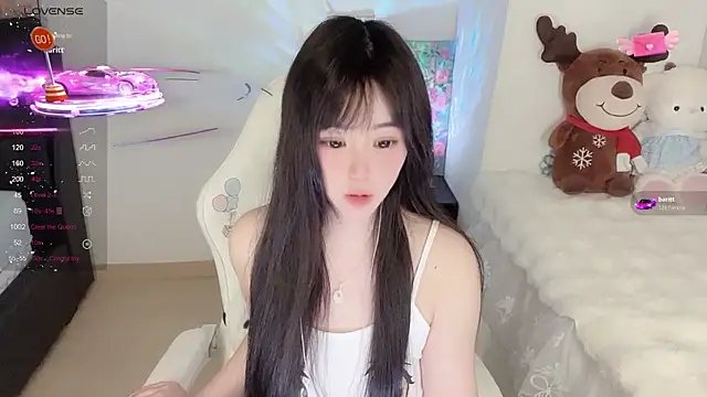 Milla-z online show from November 2025 11:43:02 AM