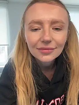 EvaBrooklyn online show from March 2025 08:27:01 AM