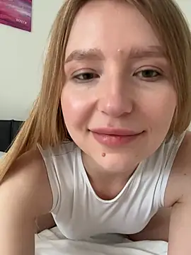 EvaBrooklyn online show from March 2025 02:32:01 PM