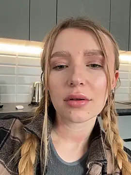 EvaBrooklyn online show from March 2025 12:48:01 PM