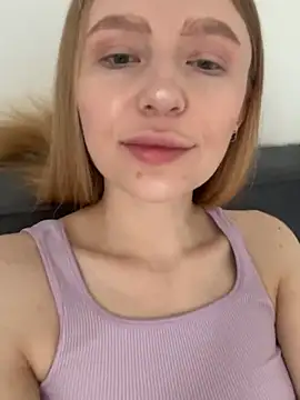 EvaBrooklyn online show from March 2025 05:53:01 AM