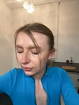 EvaBrooklyn online show from March 2025 06:01:02 PM