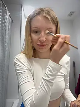 EvaBrooklyn online show from March 2025 01:26:02 PM