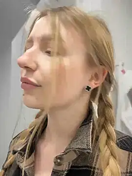 EvaBrooklyn online show from March 2025 04:33:02 PM