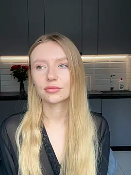 EvaBrooklyn online show from March 2025 06:37:02 AM