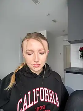 EvaBrooklyn online show from March 2025 11:01:02 AM