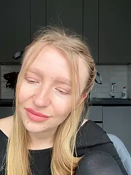 EvaBrooklyn online show from March 2025 08:26:01 AM