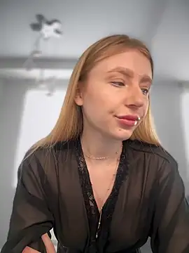 EvaBrooklyn online show from March 2025 07:42:02 AM