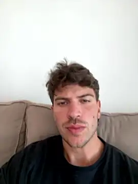 Snapshot of shuki0101 chatting on March 2026 03:05:04 PM shuki0101 online show from March 2026 03:05:04 PM