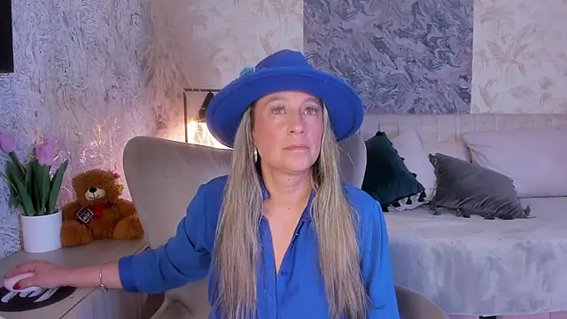 Snapshot of Liannaa_ chatting on November 2025 07:36:02 PM Liannaa online show from November 2025 07:36:02 PM