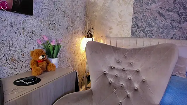 Arianaa collins online show from March 2026 11:39:01 AM