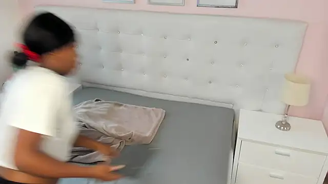 RitaGibsonn online show from February 2026 07:32:02 PM