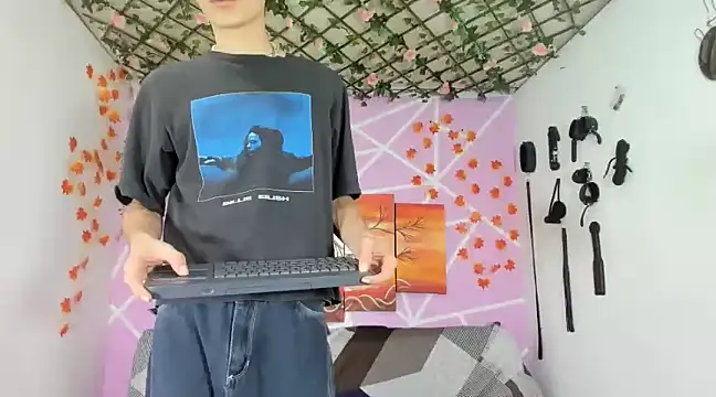 Snapshot of Maxxi_hot23 chatting on February 2025 01:15:02 AM Maxxi hot23 online show from February 2025 01:15:02 AM