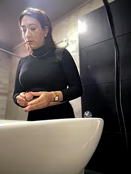 Snapshot of Mila_LS chatting on October 2025 01:11:02 PM Mila LS online show from October 2025 01:11:02 PM