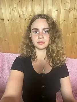 nemesidaM online show from September 2025 01:43:02 PM