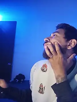 santibiggg online show from April 2026 03:04:02 AM