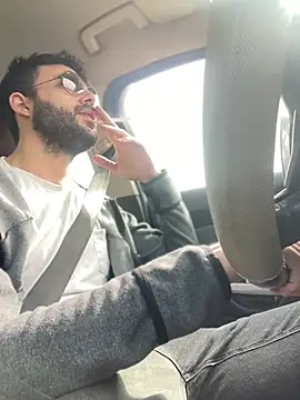 YJeromZCoxk online show from March 2025 07:37:01 AM