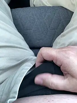 Snapshot of littletoy64 chatting on February 2025 04:21:01 PM littletoy64 online show from February 2025 04:21:01 PM