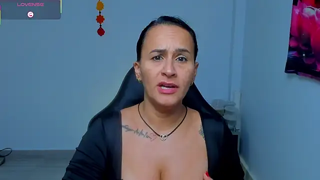 Snapshot of Sara_Charmy chatting on May 2026 11:20:01 AM Sara Charmy online show from May 2026 11:20:01 AM