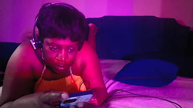 Snapshot of lovelyenigma365 chatting on March 2025 08:23:02 AM lovelyenigma365 online show from March 2025 08:23:02 AM