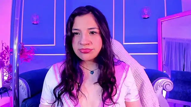 TaraTaylorr online show from December 2025 02:27:01 AM