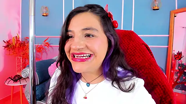 TaraTaylorr online show from March 2026 03:10:01 AM