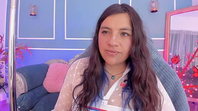 TaraTaylorr online show from June 2026 03:29:02 AM