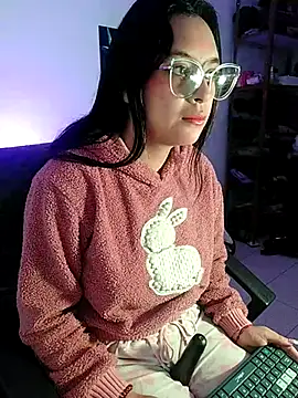 Snapshot of MiaStarts chatting on March 2025 08:30:01 AM MiaStarts online show from March 2025 08:30:01 AM