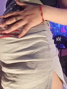 Snapshot of MiaStarts chatting on October 2025 09:19:02 AM MiaStarts online show from October 2025 09:19:02 AM