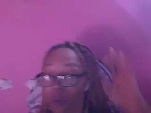 Ladyzee25 online show from February 2026 01:33:02 PM