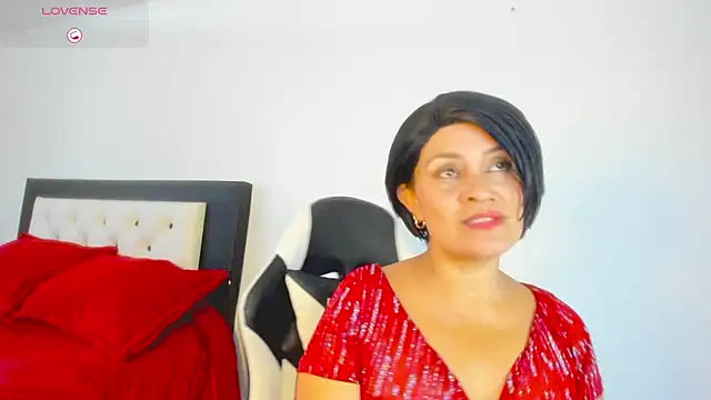 CarolinneFiotti online show from January 2026 04:53:02 PM