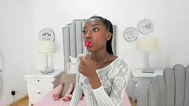 SamantaMarquez online show from October 2025 08:11:02 PM